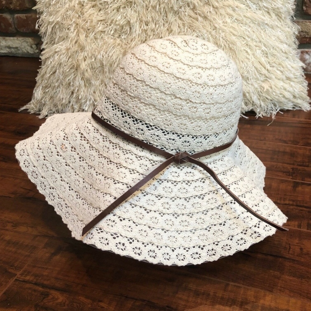 Vintage BoHo Hippie Eyelet Wide Brim Flopp…